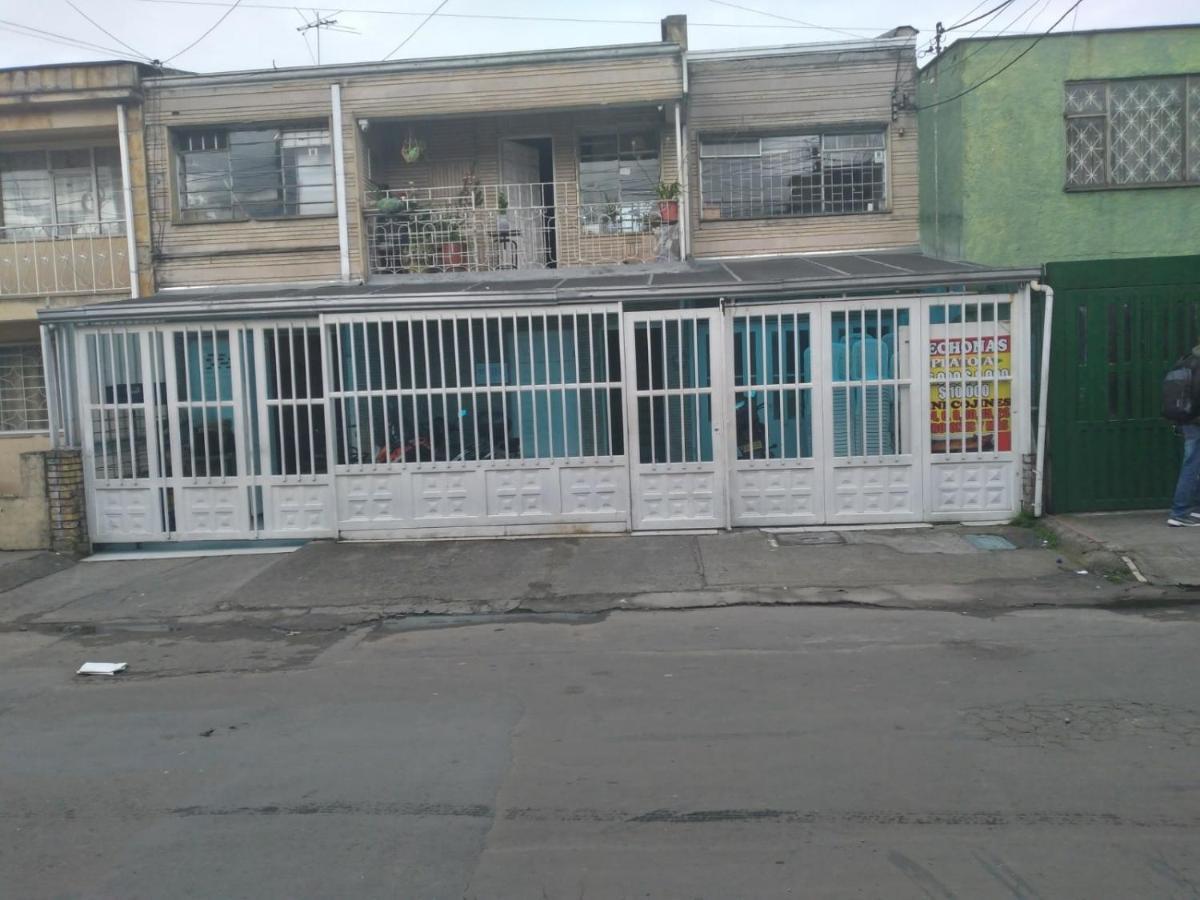 Habitación con baño privado cerca al aeropuerto Bogotá Exterior foto
